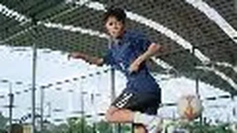 陈冠希佩戴百万手表，豪华箱包内仅藏玩具显独特品味